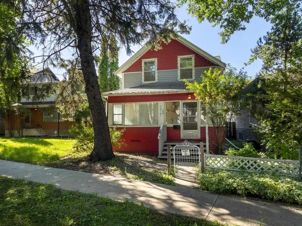 10747 University Ave NW, Edmonton, AB T6E 4P8