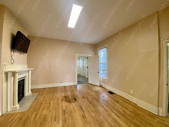 3rd image of 1911 McCallie Ave