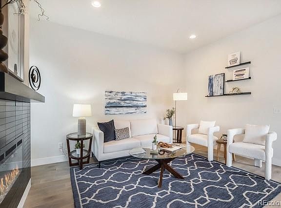 4th image of 3060 Wilson Court #10
