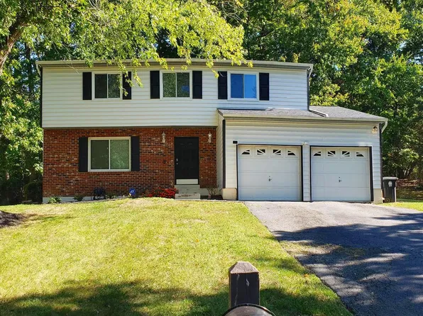 12404 Lampton Ln, Fort Washington, MD 20744