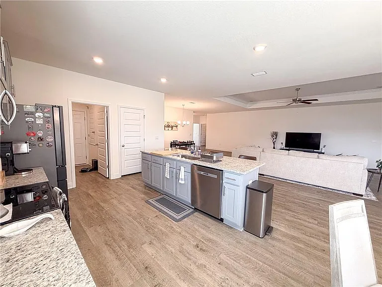 27137 Augustine Dr — Photo 8