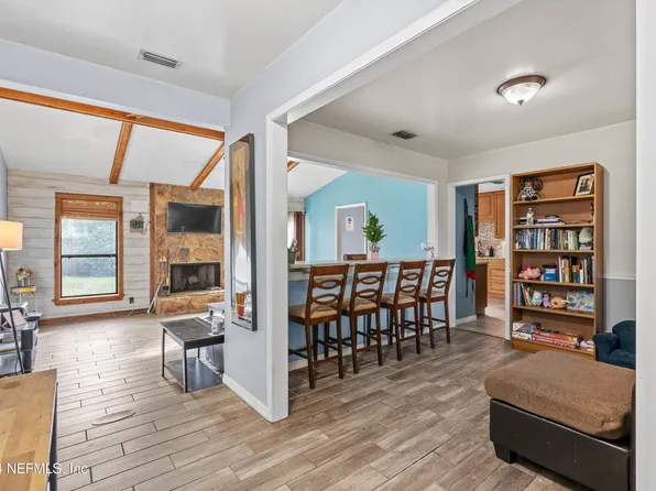 7212 HOLIDAY HILL Court, Jacksonville, FL 32216