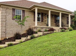 43 Savannah Ct, Taylorsville, KY 40071