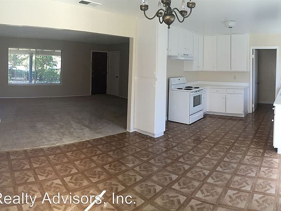 4th image of 575 Albion Ct