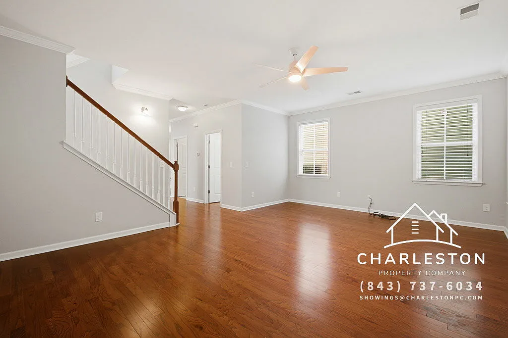 3 bed, 2.5 bath, 1670 sqft, $2,695 — Photo 3