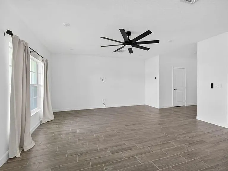 1407 N Tangled Orchard Trce #184 — Photo 5