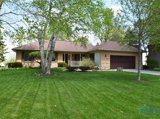 851 Ohio Ave, Elmore, OH 43416