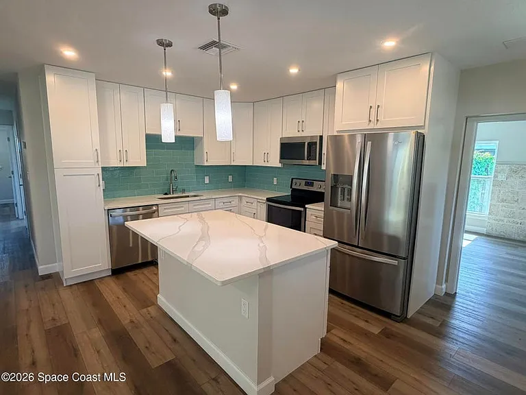 143 Grant Ave — Photo 3