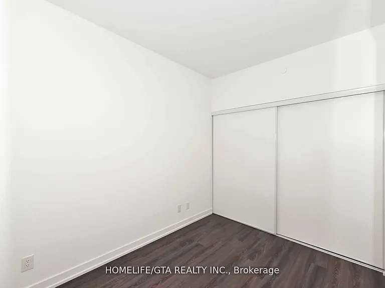 20 Edward St #708 — Photo 27