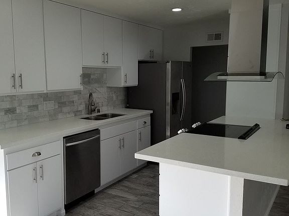 2nd image of 10630 Ironwood Ave