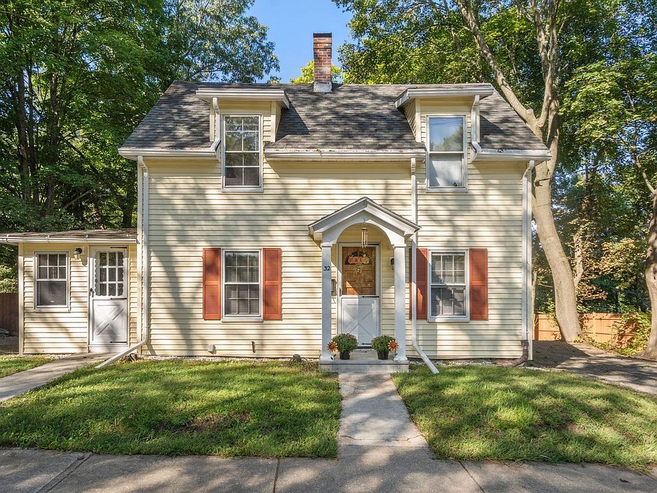 1st image of 32 Elm St
