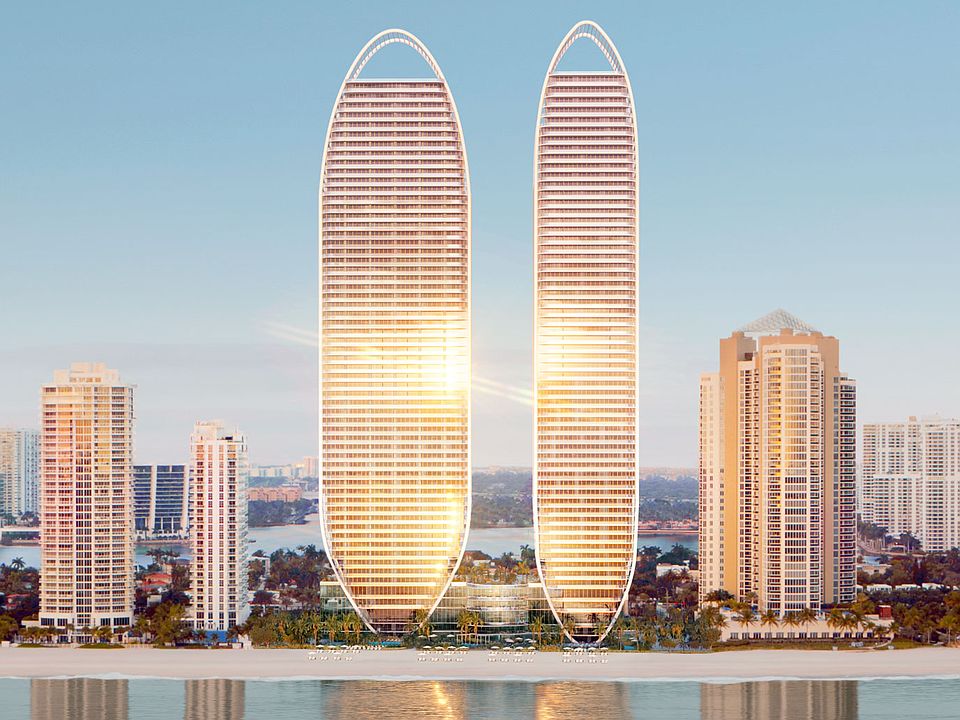 435 linear feet of oceanfront