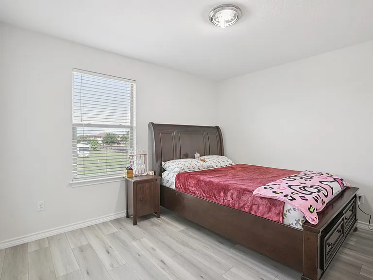132 Brittany Ln — Photo 21