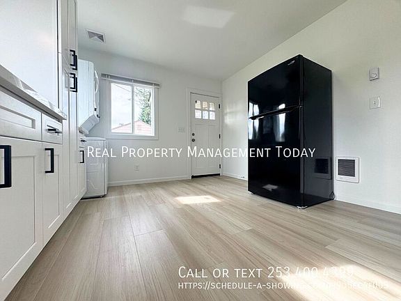 5th image of 8420 1/2 S Tacoma Way APT 1