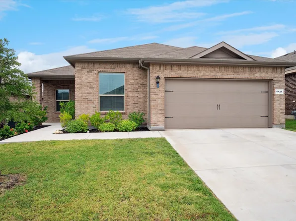 8424 Wildwest Dr, Fort Worth, TX 76131
