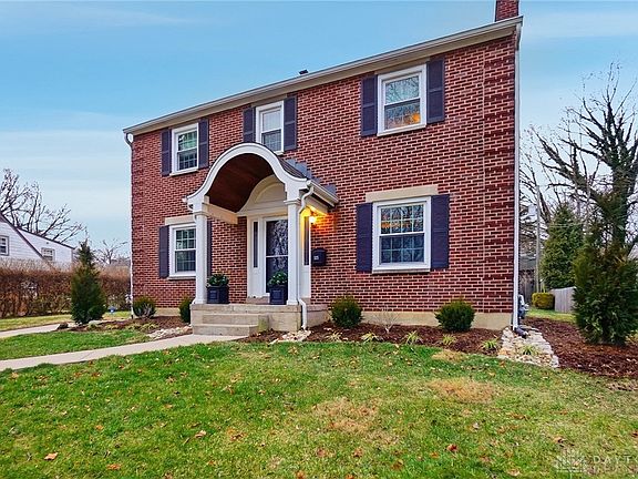 4th image of 525 Woodview Dr