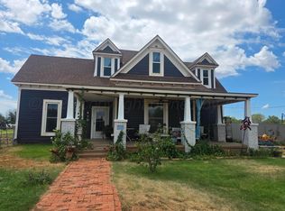 410 8th St SW, Childress, TX 79201