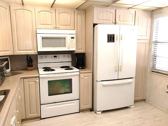 3rd image of 2802 Victoria Way #N3