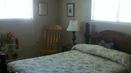 3rd image of 1837 Garnette Dr
