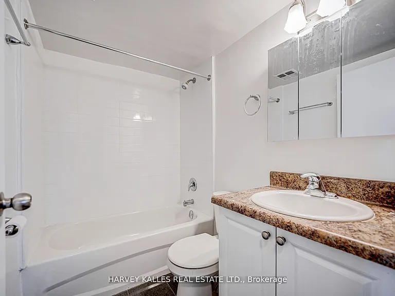 133 Erskine Ave #101 — Photo 12