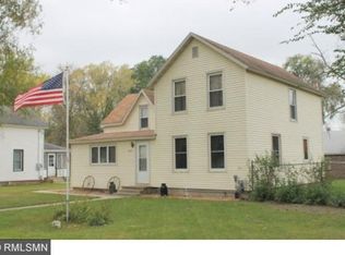 1218 5th St N, Cannon Falls, MN 55009