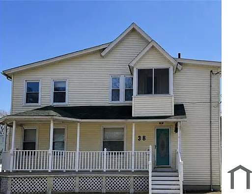 38 Hilton St #1 — Photo 1