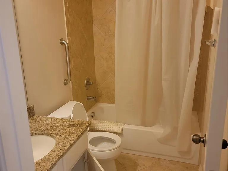 21702 Masonwood Ln — Photo 7
