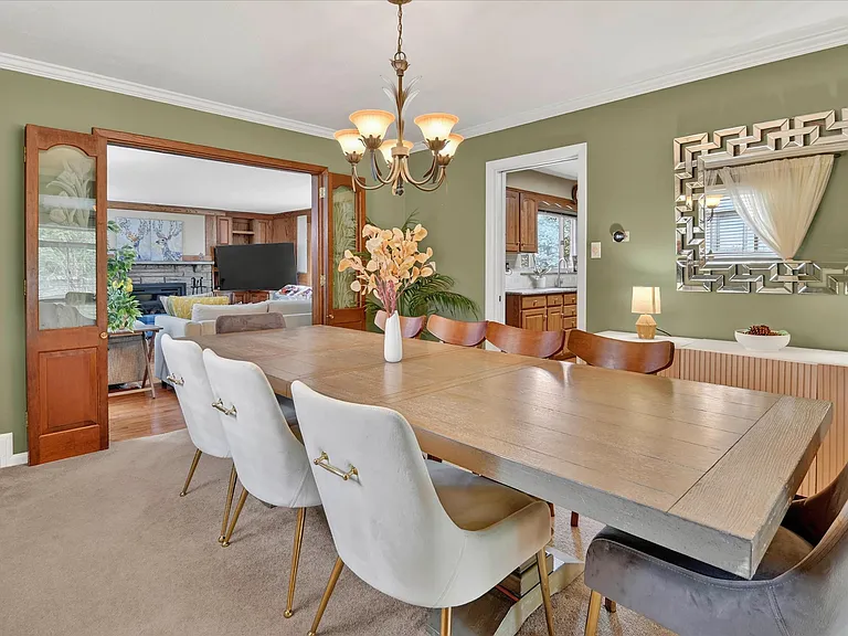 462 Greenhurst Dr — Photo 9