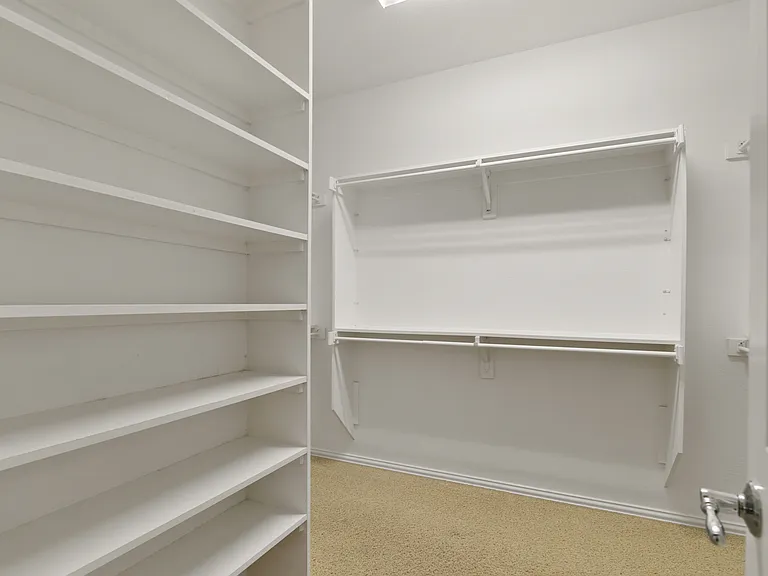 5128 Oceana Dr — Photo 18