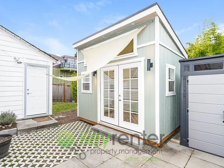 6707 34th Ave SW — Photo 22