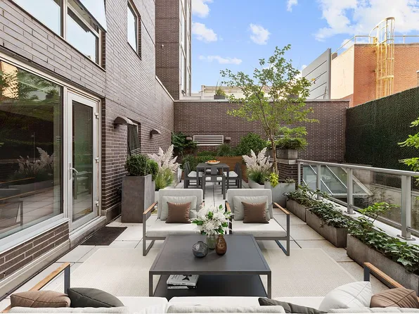 165 W 18th St Unit Garden A, New York, NY 10011