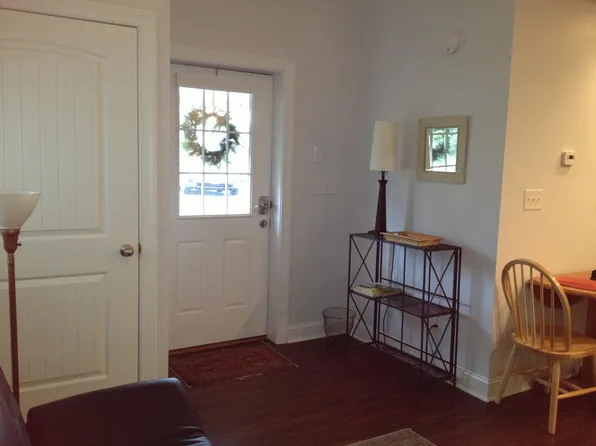 1304 Knoll St, Charlottesville, VA 22902