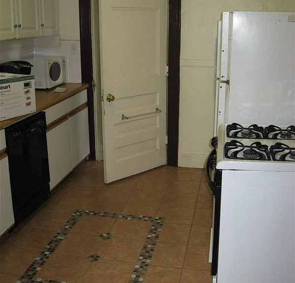 538 Walnut St #538 — Photo 9