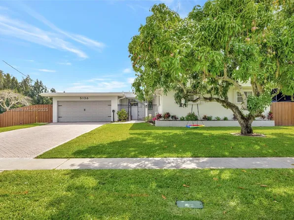 5136 SW 90th Ave, Cooper City, FL 33328