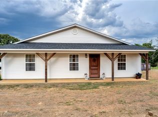 37270 Water Tower Rd, Howe, OK 74940