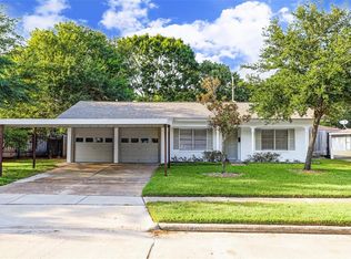 4502 Gardendale Dr, Houston, TX 77092