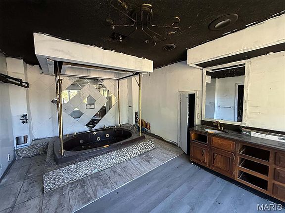 6th image of 816 N Burtschi St