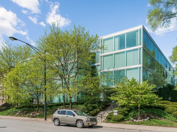 3115 S Michigan Ave APT 305, Chicago, IL 60616