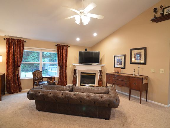 5th image of 6465 Deermeade Dr