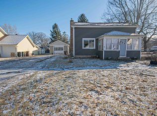 336 W Menomonie St, Belvidere, IL 61008