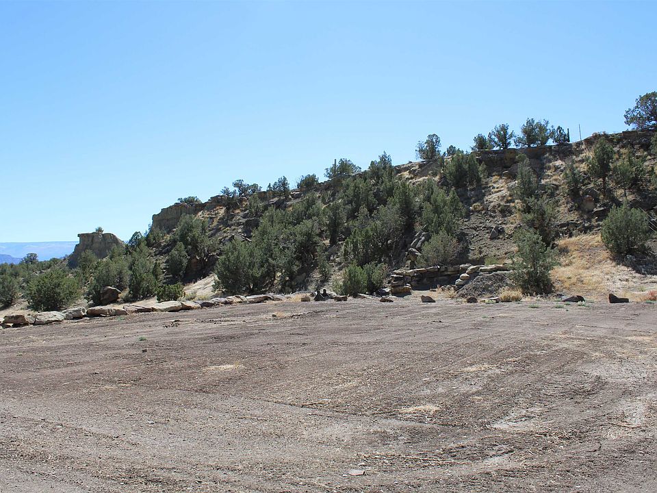 1st image of 4298 V 2/10 Road