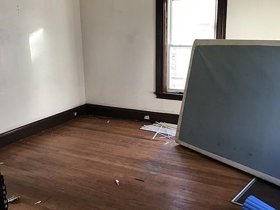 4th image of 84 Arlington St