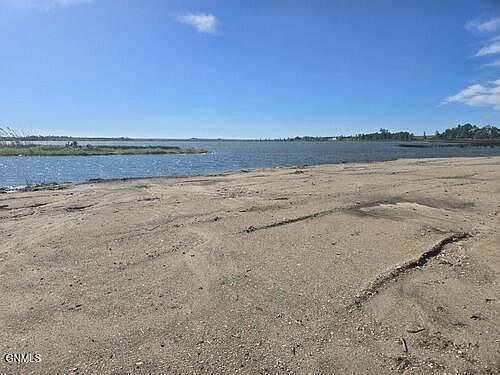 2nd image of 102 Round Lake Rd
