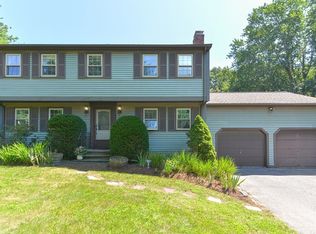4 Kimberly Dr, Medway, MA 02053