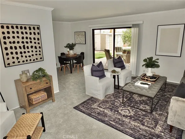 2062 Stevely Ave, Long Beach, CA 90815