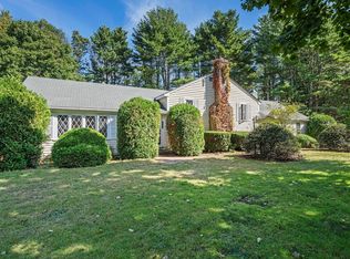 12 Colonel Mansfield Dr, Scituate, MA 02066
