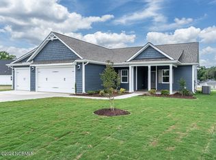 94 Cedarbrook Dr, Benson, NC 27504