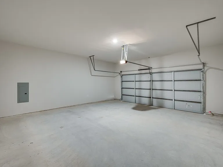 D1-Bend-Garage D1-Bend-Garage