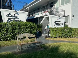 302 Lake Osborne Dr APT 19, Lake Worth, FL 33461
