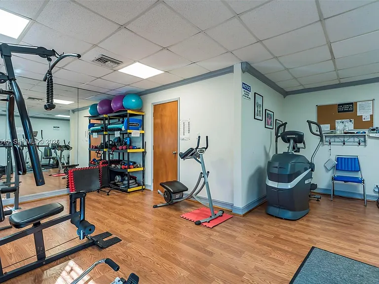 2300 SW 22nd Ave #109 — Photo 44